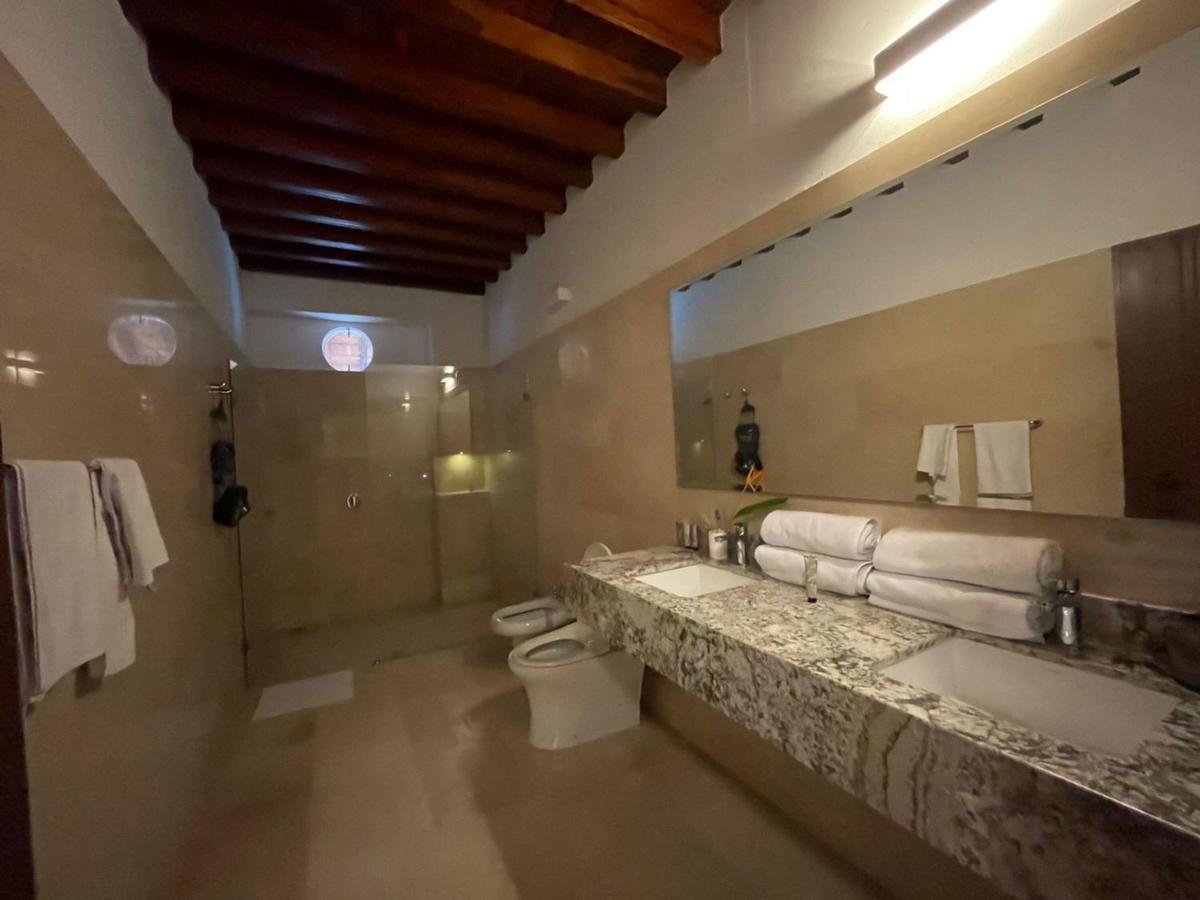 Karakali Boutique Hotel Момпос Екстер'єр фото