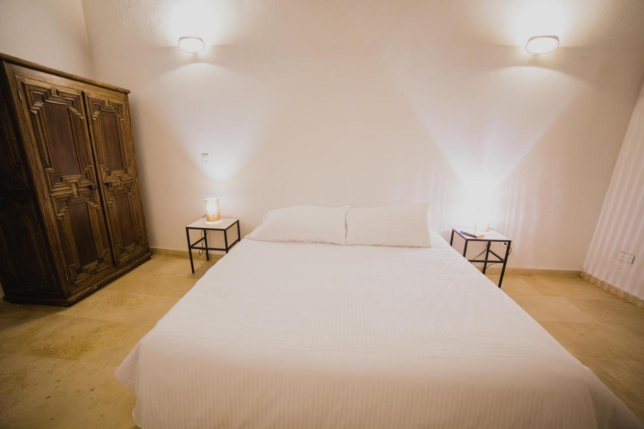Karakali Boutique Hotel Момпос Екстер'єр фото